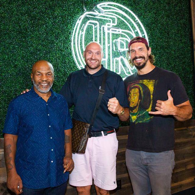 原创富里狂言:我是史上第一拳王,阿里刘易斯也不错,泰森不在名单内