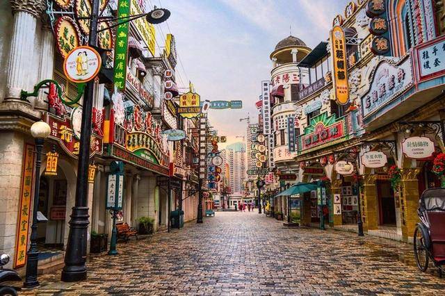 广州街·香港街以逼真的实景建筑,艺术地再现了1840年前后的羊城旧貌