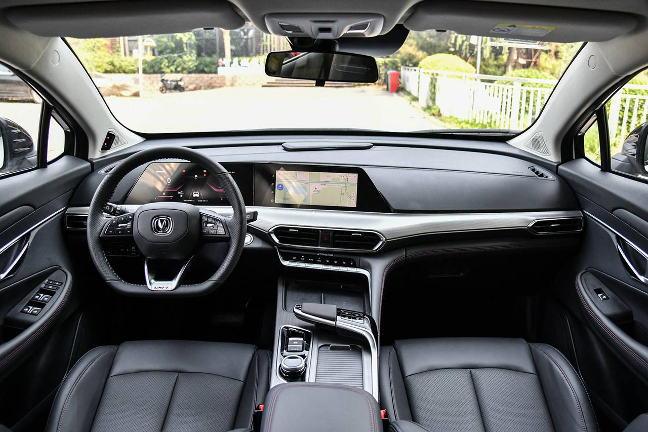 原创颜值爆表长安unit正式上市售价11391339万元