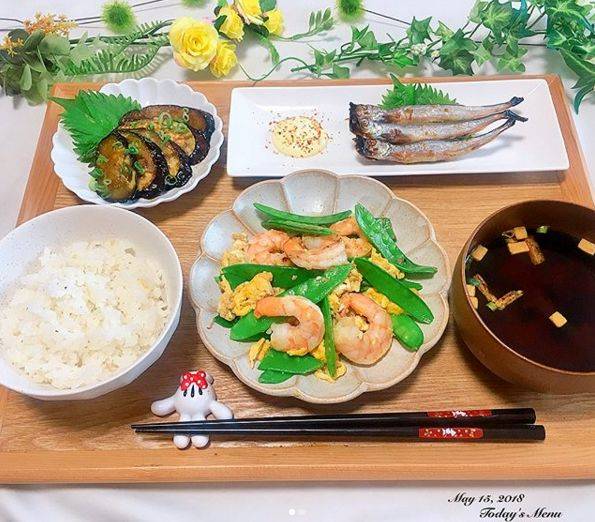 看完这位日本小姐姐"一个人的饭菜 ",才知道什么叫"好好吃饭"