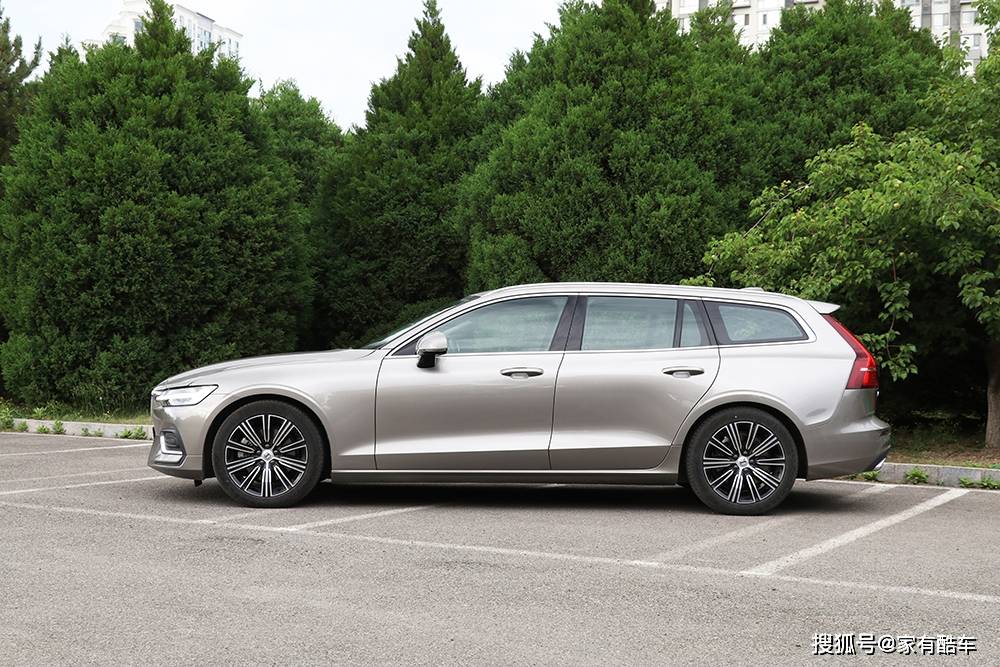 最懂生活的北欧豪华 沃尔沃v60旅行车值得推荐