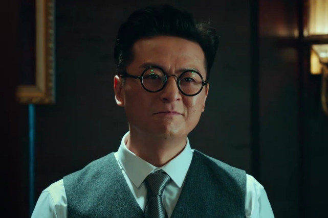 1,朱雨辰:剧中扮演方达生,汤唯的前任