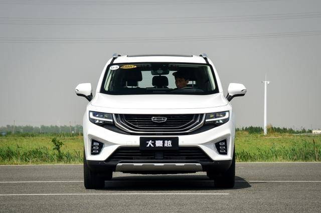 吉利豪越对比beijing-x7,10万出头大空间suv咋选?_搜狐汽车_搜狐网