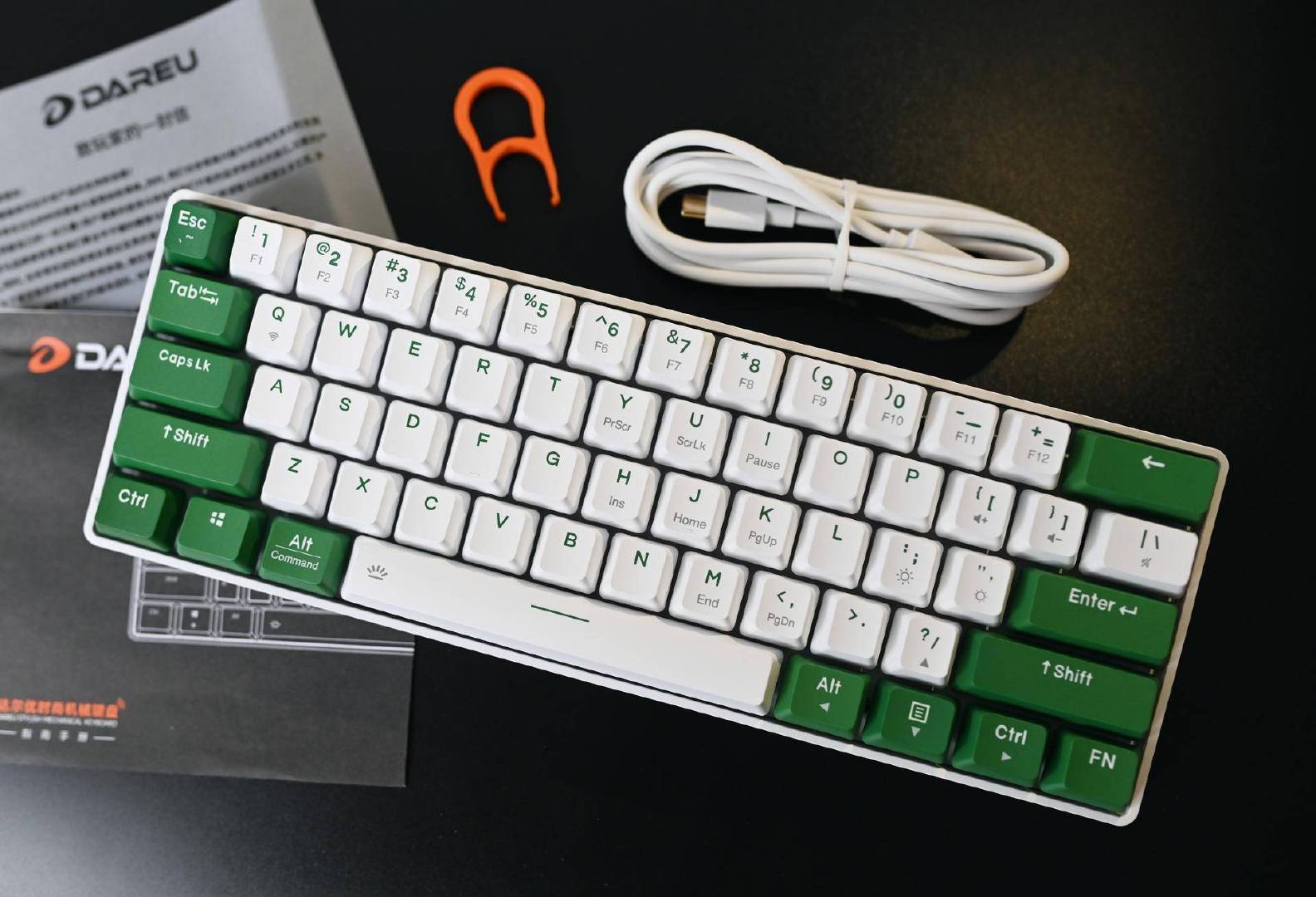 娇小迷人外出利器达尔优双模机械键盘使用记