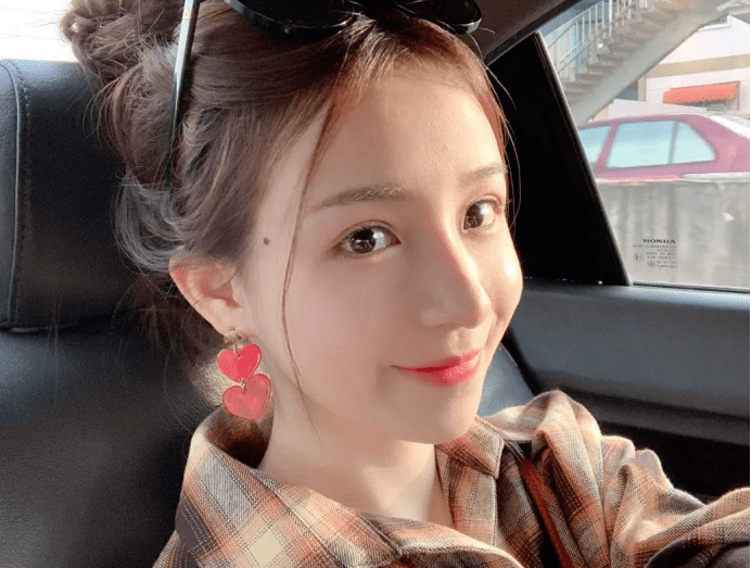 原创刷了100w也没戏?周二珂已带男友见家长,直言他很帅