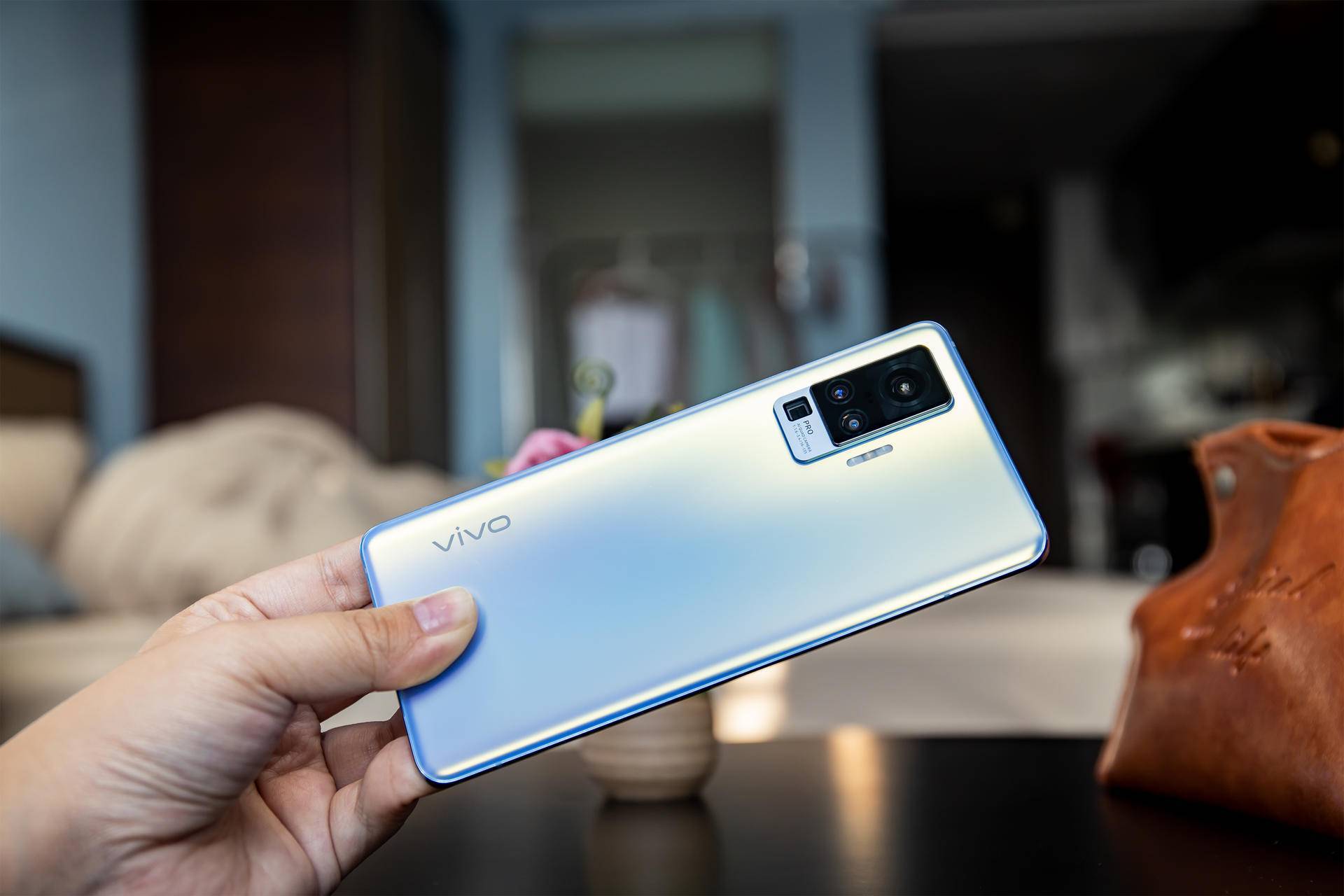 vivo x50 pro美图来袭!强大四摄 微云台,诠释何为专业影像旗舰