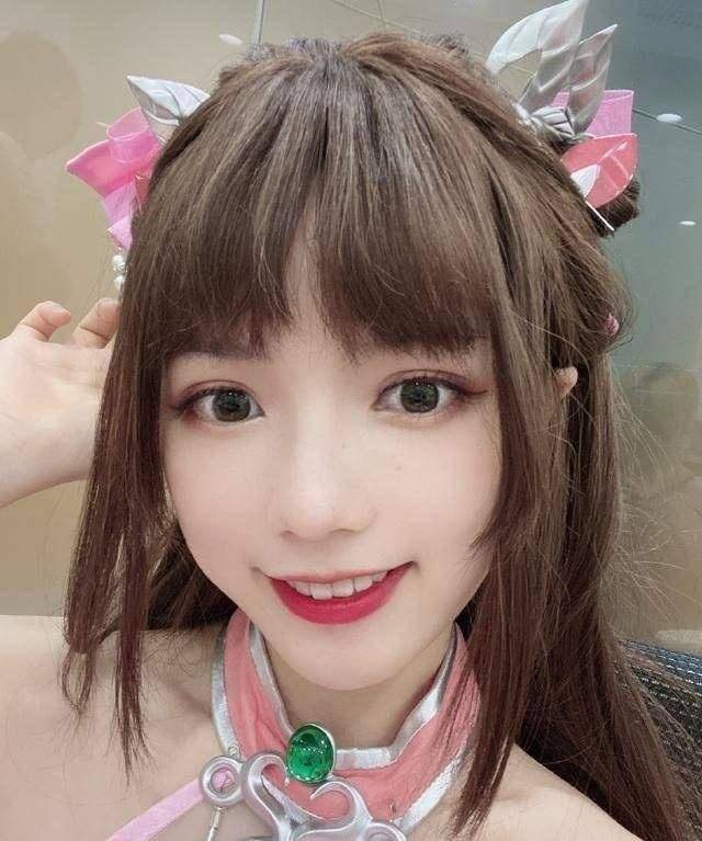 原创党妹跳出美妆区,想进军游戏圈?先问问腐团儿答不答应