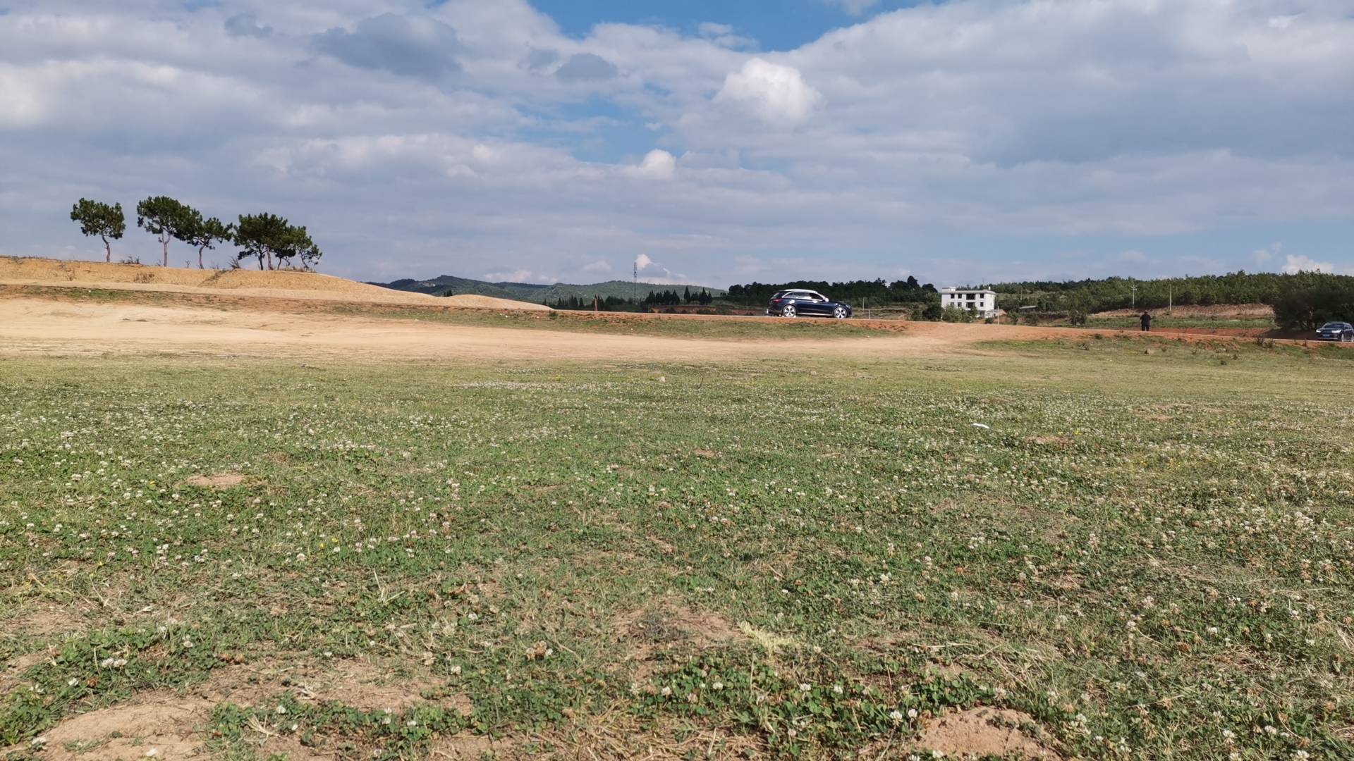 云南曲靖一原始景区免费,这里适合露营摄影,有山有水有草原