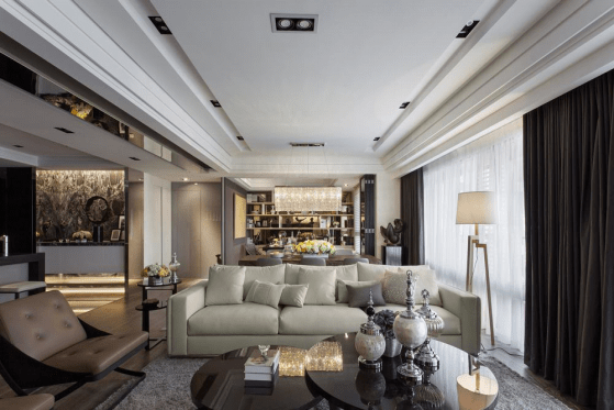 二,房屋使用面积房屋使用面积是指住宅中以户(套)为单位的分户(套)门