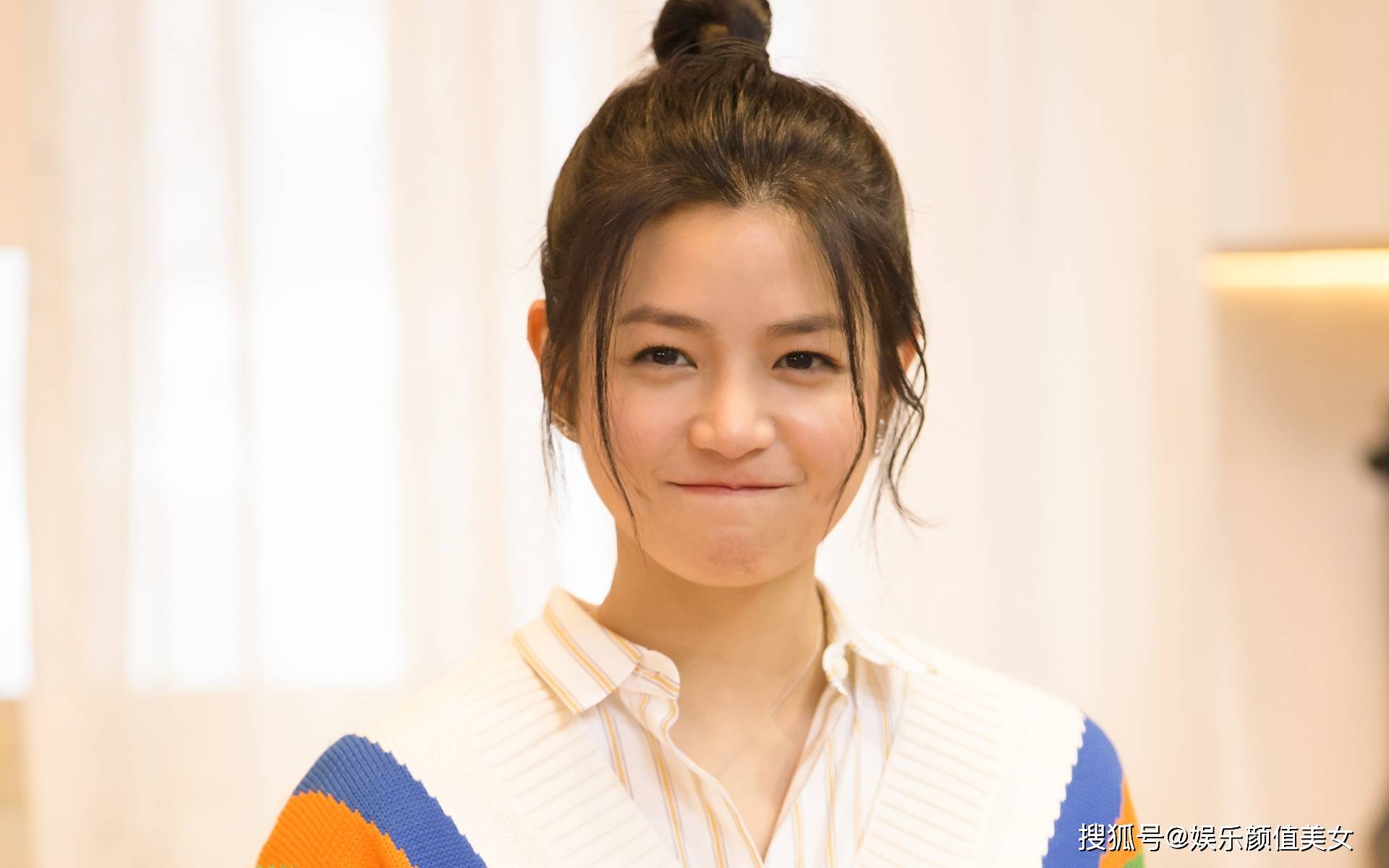 原创黄璐讽刺于正谄媚,于正回怼又上热搜,于正昔日被暴打的画面