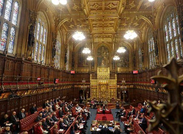 原创英国上议院推"有偿投票":议员在家参与投票,每天能拿千元补贴