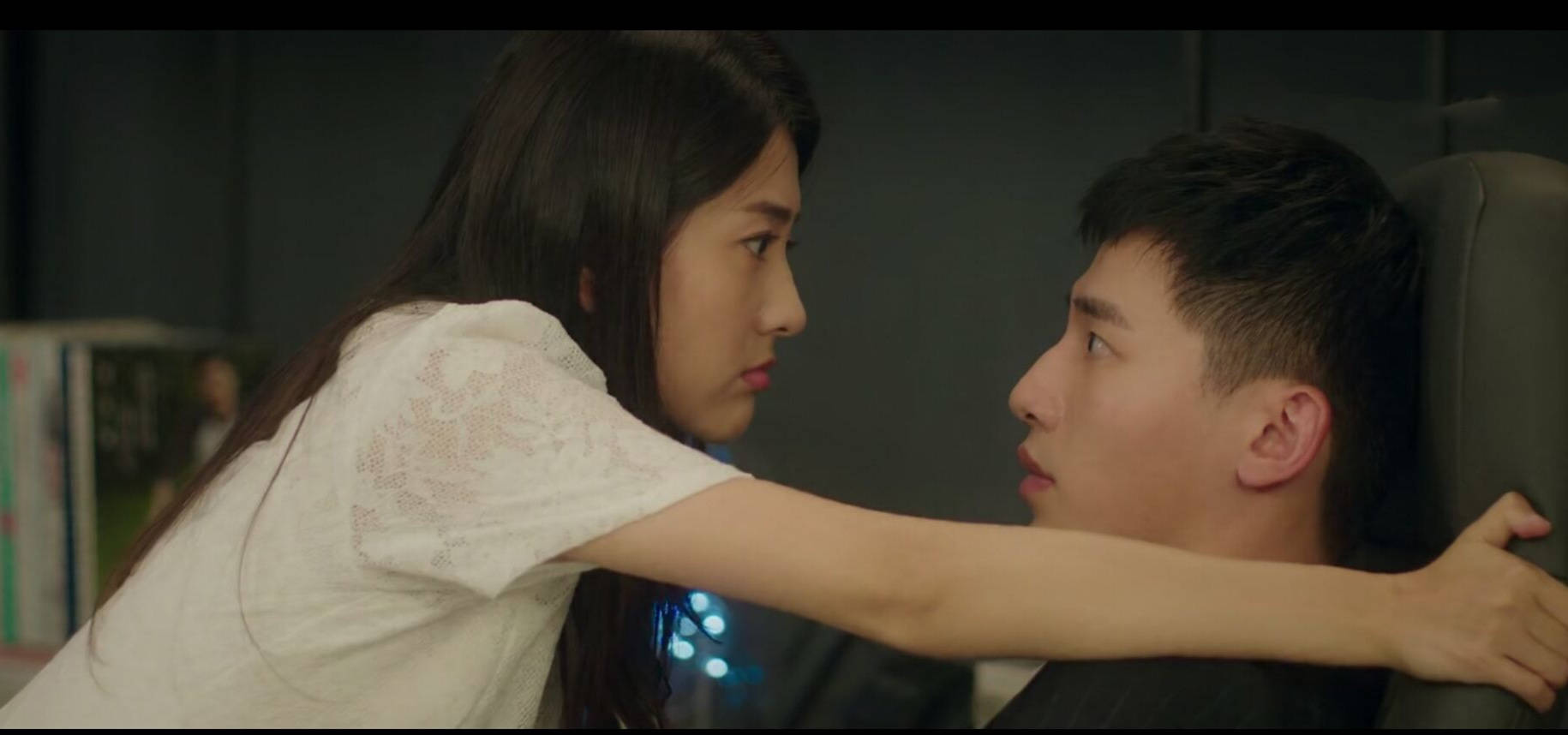 原创不说谎恋人首播剧情搞笑人设假配音怪蓝大变瘦了