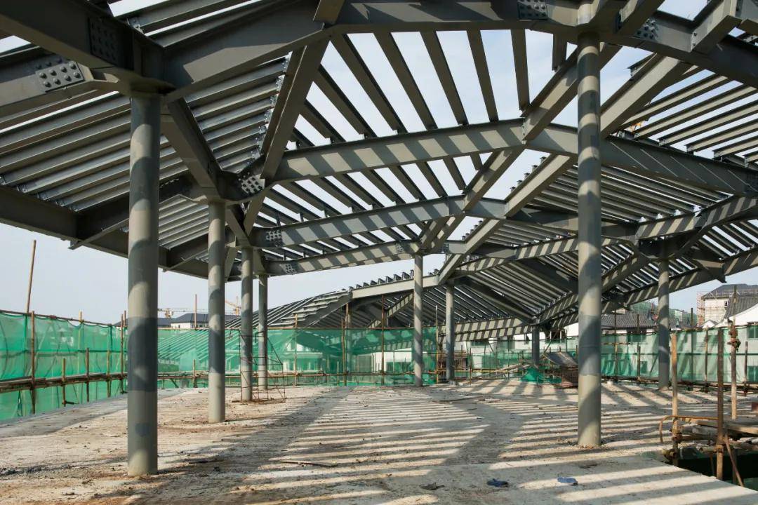 钢结构施工现场