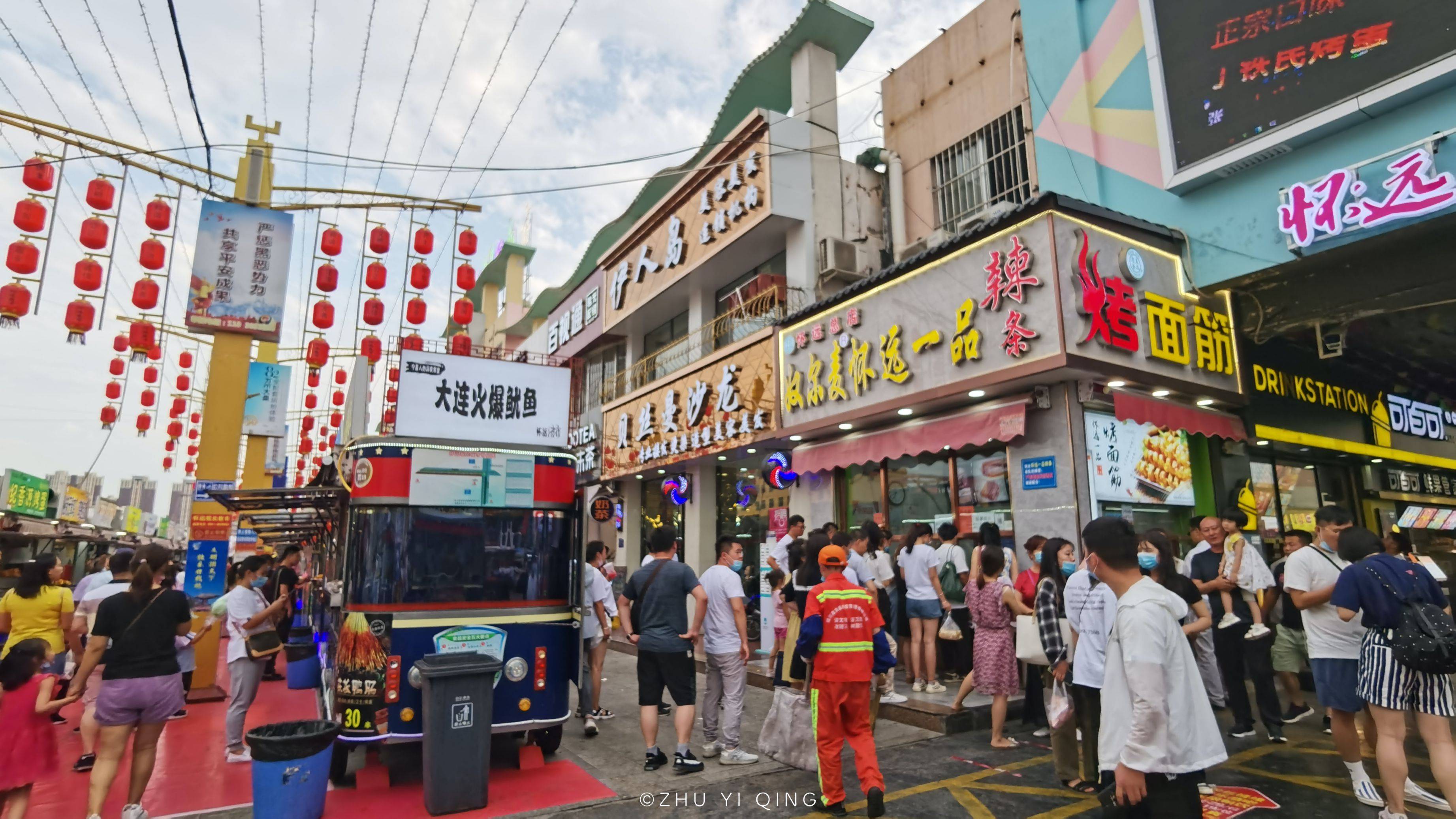 原創中國西北最熱鬧的夜市,多家店上過央視,是塞上江南的美食天堂