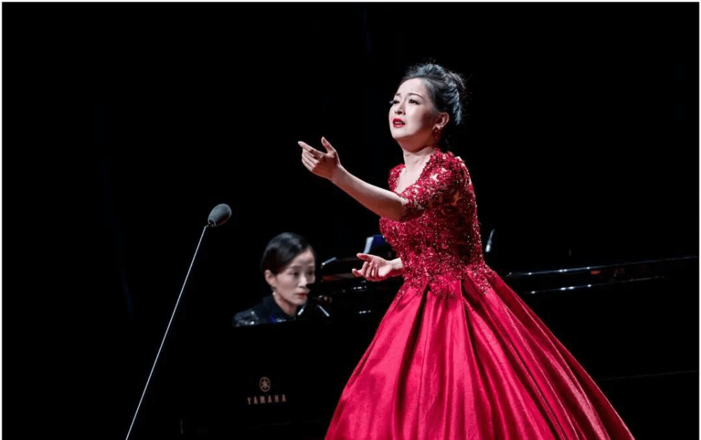 星海音乐学院青年教师,青年歌唱家李菁独唱音乐会完美落幕!