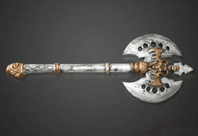 而车轮板斧的命名是源自于它的斧头像车轮般大小,长两米,重80斤,若