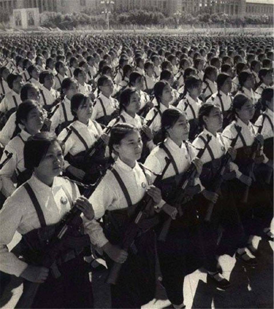 60年代女民兵图片图片