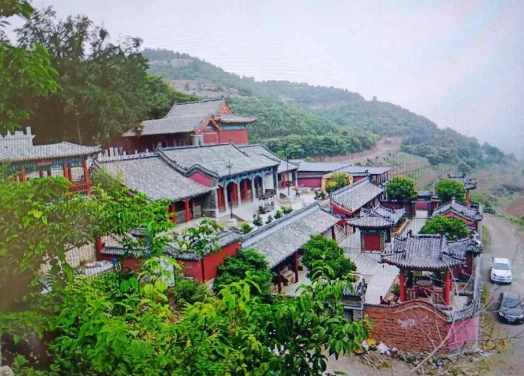 费县巨龙山旅游风景区图片