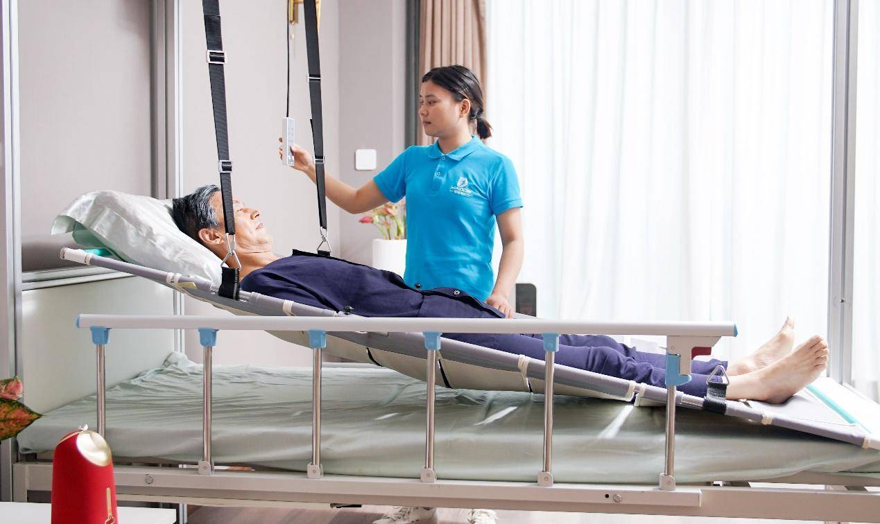 让失能老人"痛点"不再痛 让护理人员护理不再难