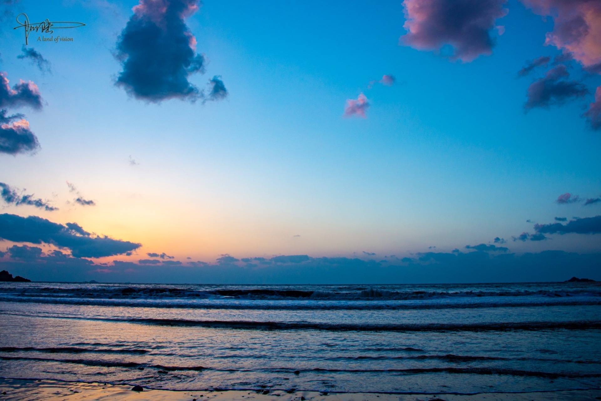 清晨的海边,总有着摄影师舍不得错过的好风光