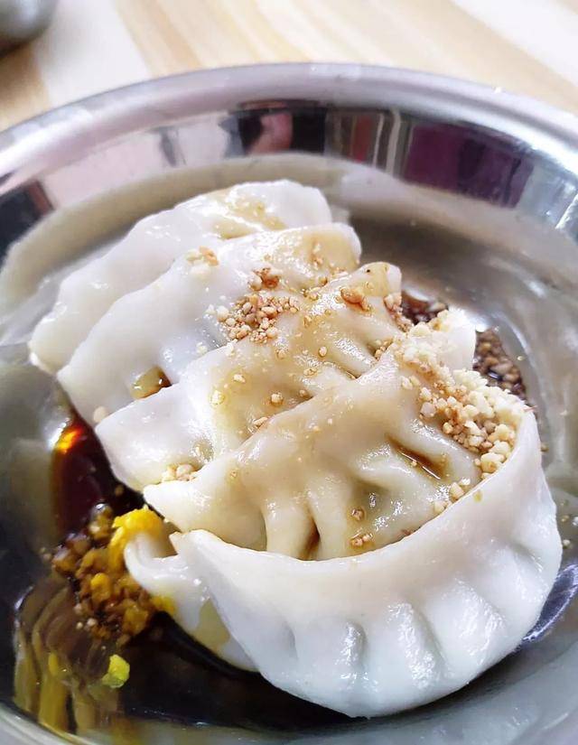 发现广西避暑胜地的舌尖风情来靖西不可错过的特色美食