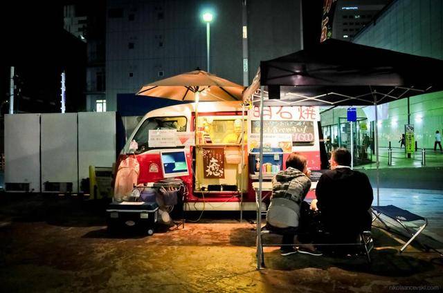 地摊经济大火 全球摆摊车了解一下