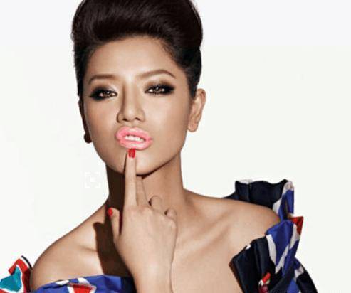 《超级女声》6大冠军现状, 图1还在叱咤乐坛, 图4却已被人淡忘!_超女