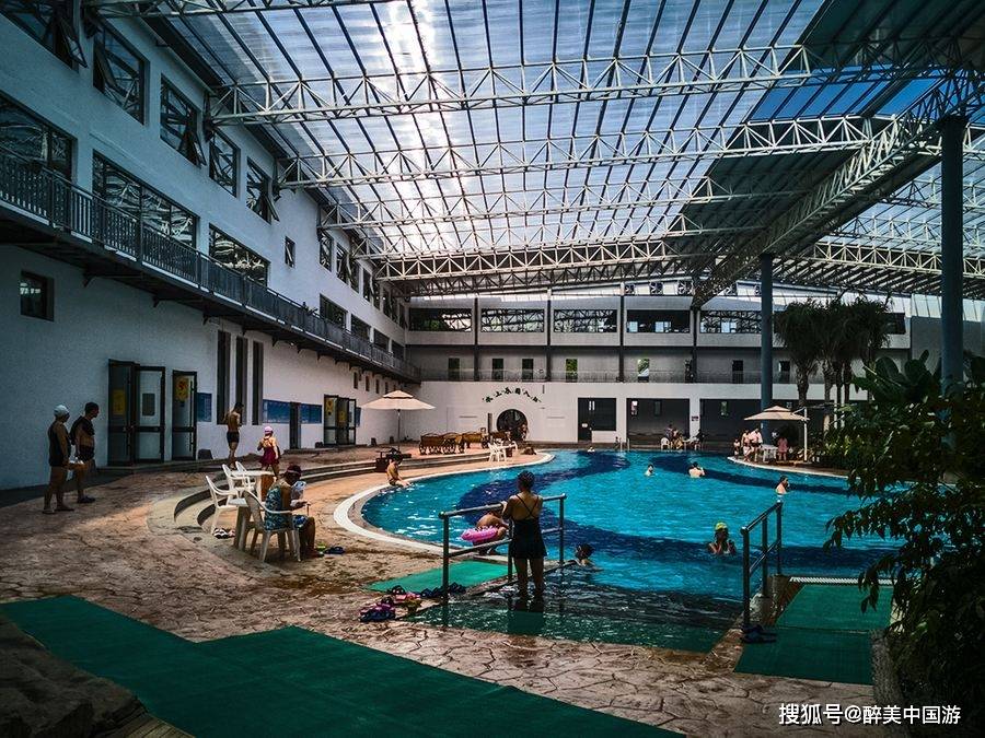 这里风景秀丽,盛产天然温泉,门票也不贵