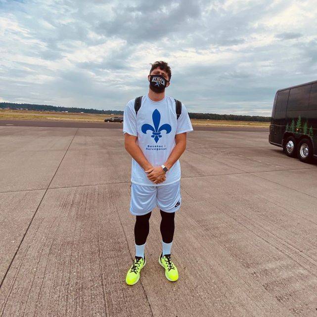 这才叫大变样10张nba球员最新登机照你能认出几个