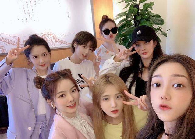 陈卓璇实力护队友微博底下删除关于骂张艺凡的恶评爱了爱了