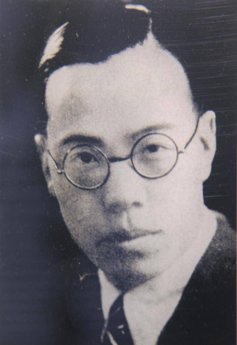 朱光潜:千万别,念中文系纯浪费时间!