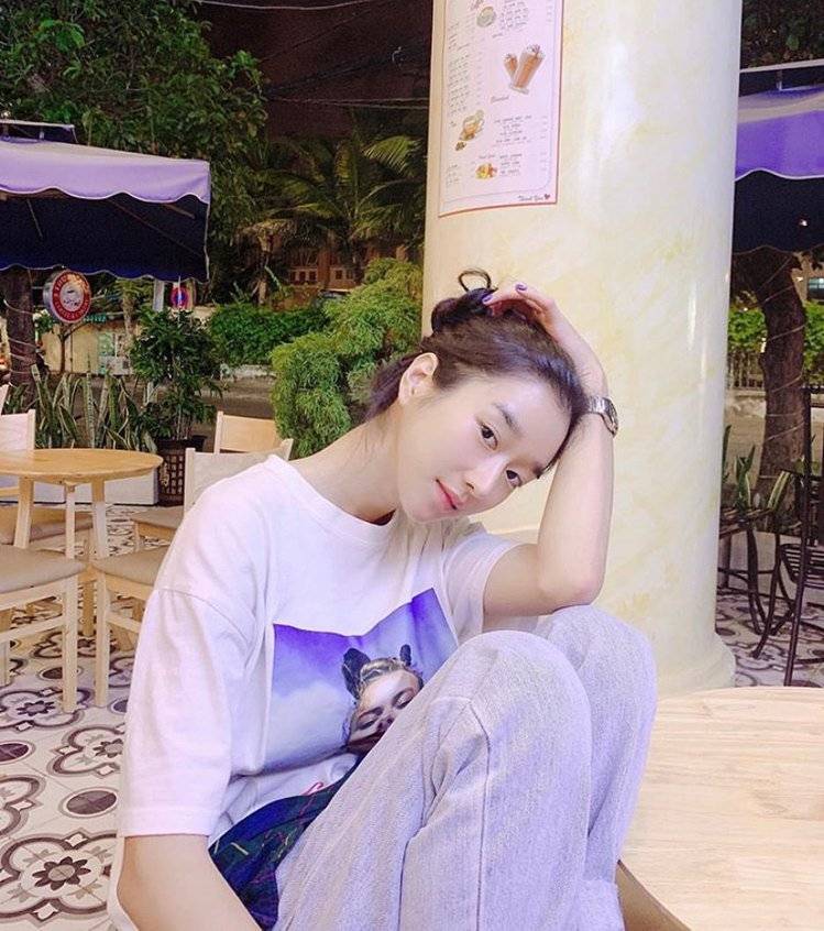 新一代韩剧女神徐睿知私服穿搭