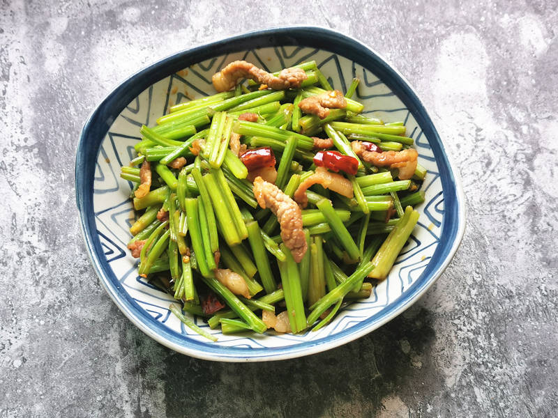 芹菜炒肉絲