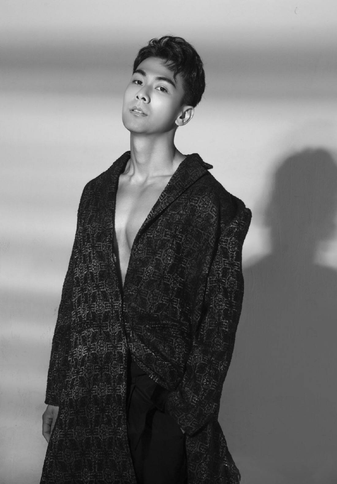 小娘惹收视破2央八收官 戴向宇靠自律练就防腐秘笈