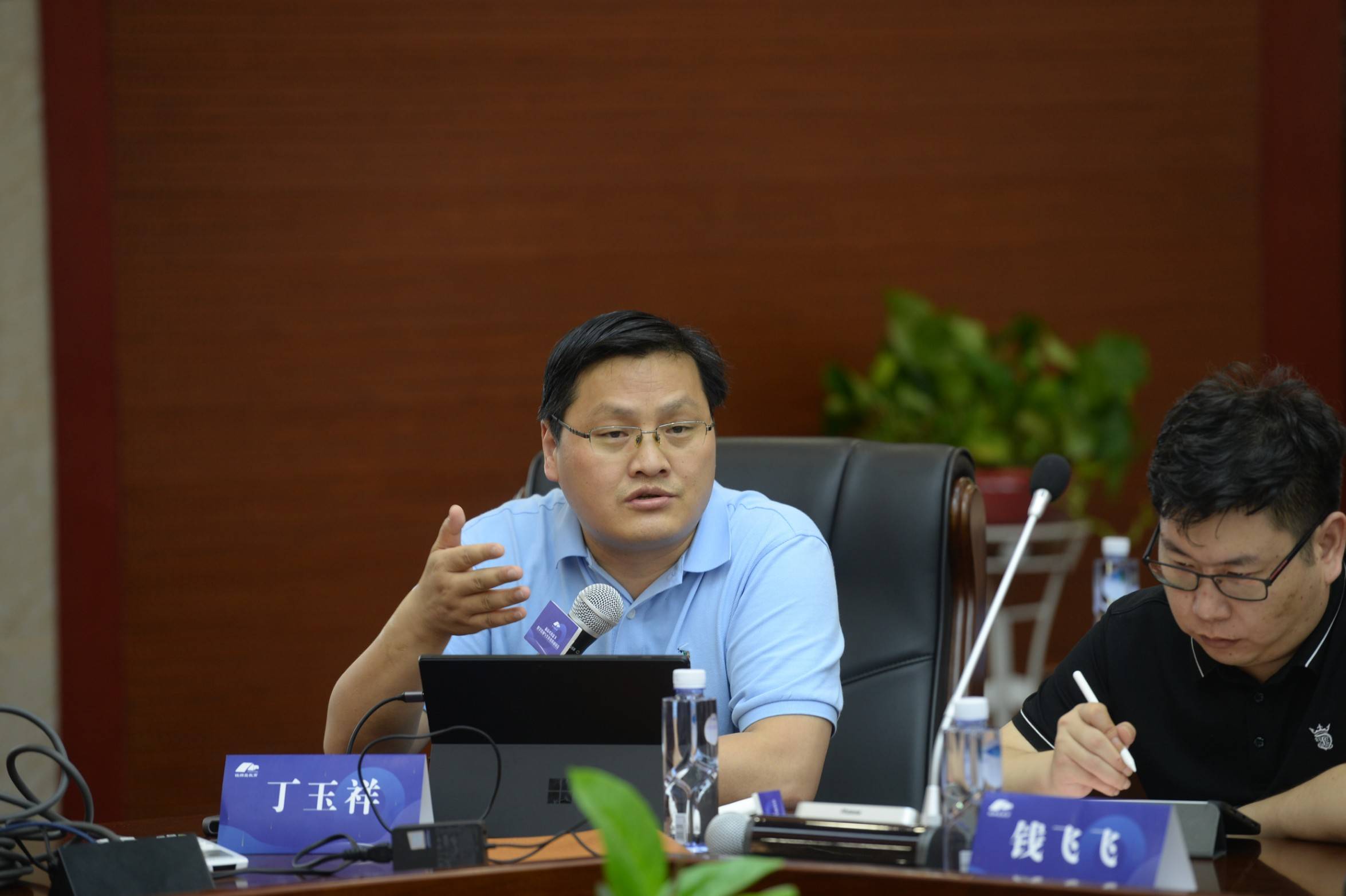 专业委员会常务理事丁玉祥,湖南省特级教师专业委员会副理事长黄克勤