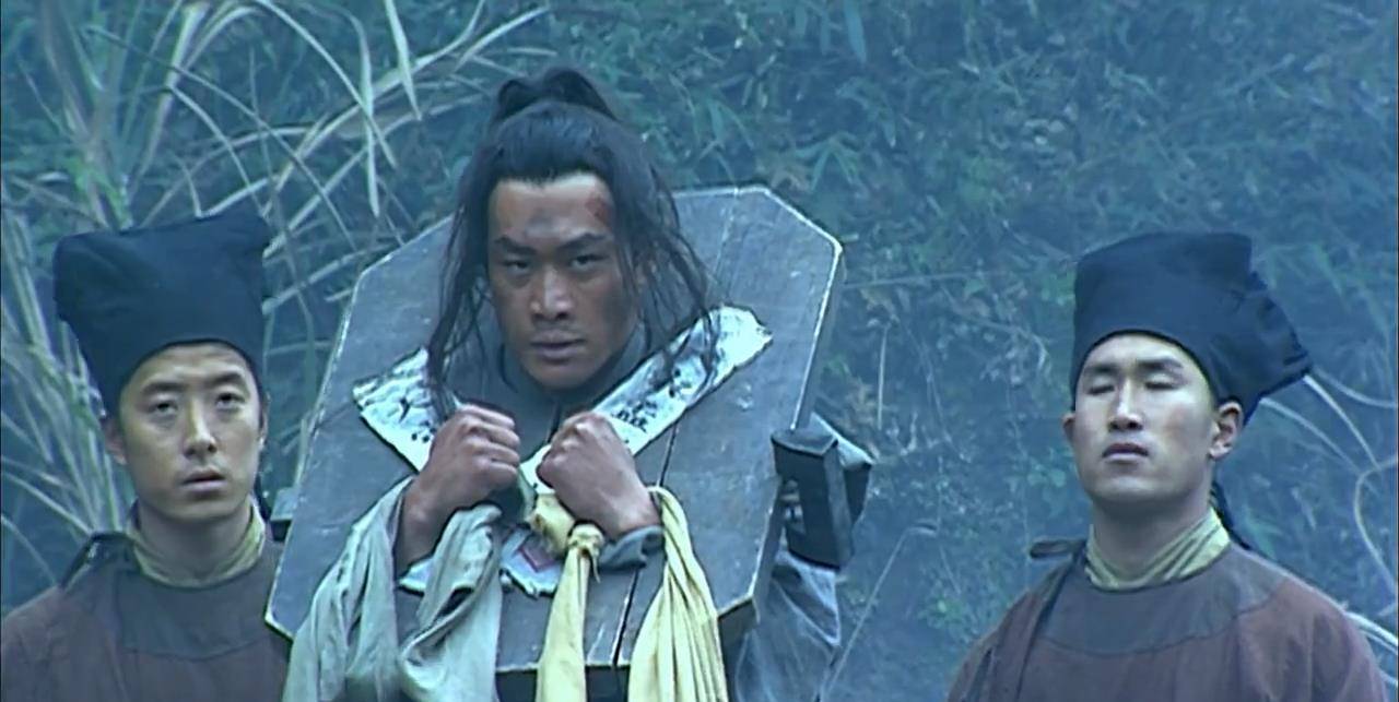 飞云浦上,头戴枷手被钉住的武松,如何反杀蒋门神徒弟等人?