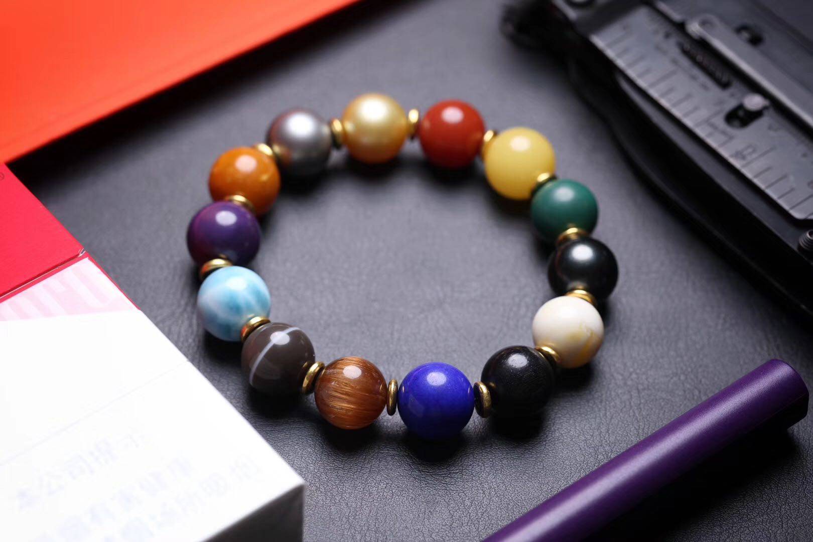 多宝手串世界多宝集散区