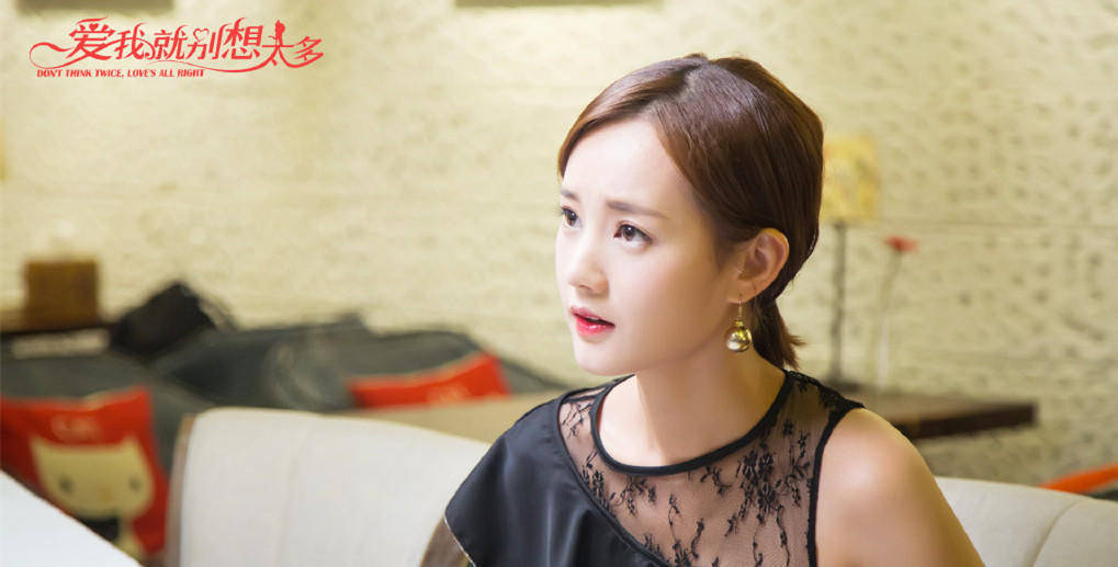 3年9部电视剧女主,演技不俗被称赞,堪称最厉害的"男神收割机"_李一桐