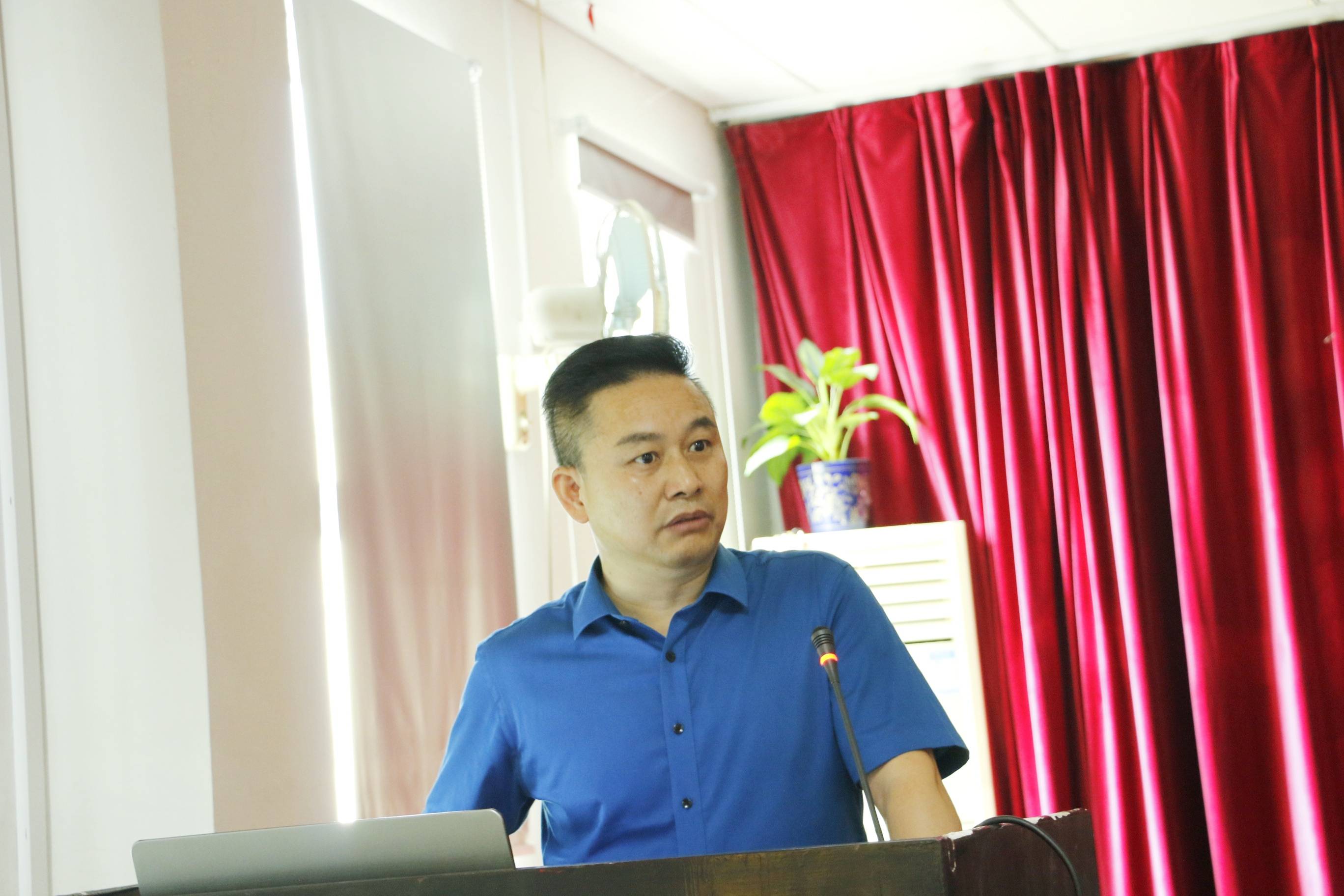 崇阳县强化妇幼健康信息统计,并进行妇幼项目专业培训