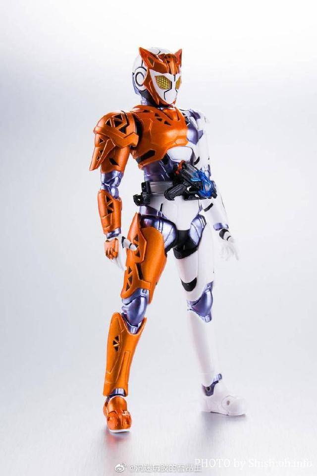 假面骑士valkyrie冲刺猎豹shf实物图来袭,你们喜欢吗?