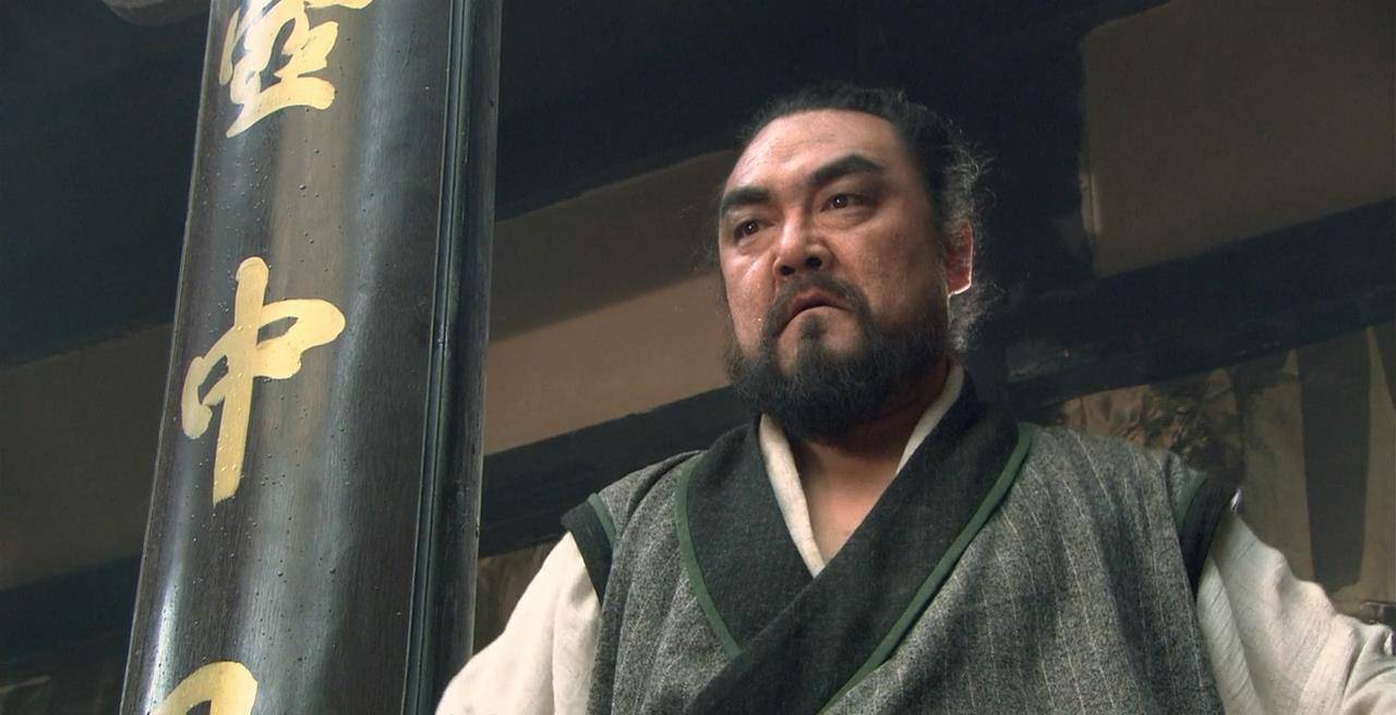 武松先把两个拳头去蒋门神脸上虚影一影,忽地转身便走.