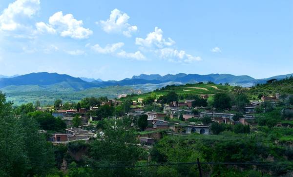 建设美丽乡村 盂县洪庄村"破茧成蝶"