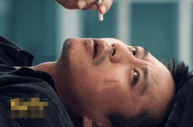 现在事业做得是风生水起,爱情也得到了,和妻子都是好评如潮的优质演员