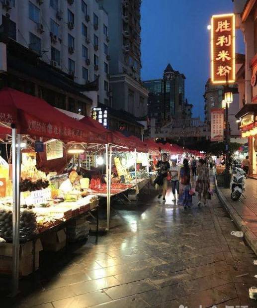 桂林美食知多少桂林十大特色名小吃水稻田螺荷叶鸭粉利你都吃过吗