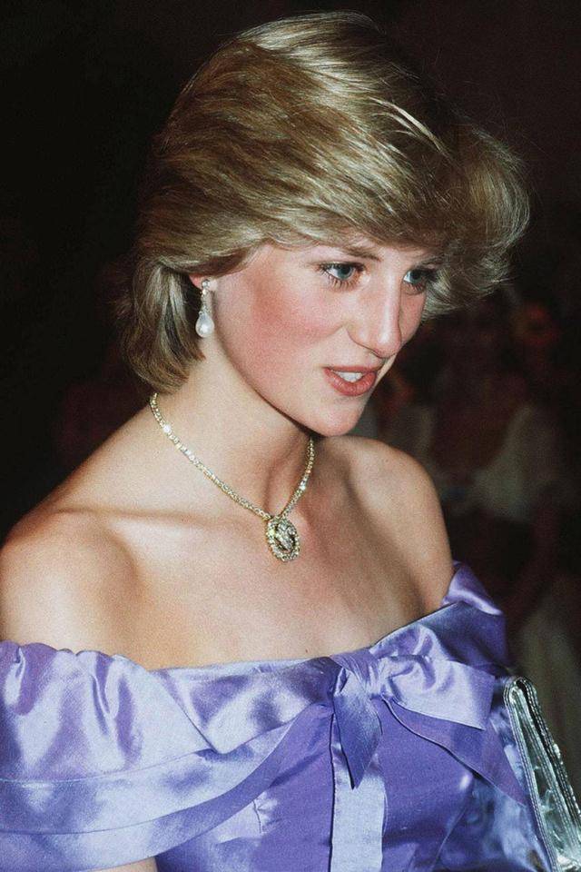 原创英国戴安娜王妃到底有多美这组绝版老照片都难掩她的丽质
