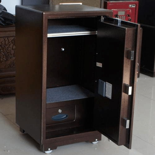 5,还有些朋友讲自己的"钱柜"放在暗室里,平时看不到,只有自己知道暗室