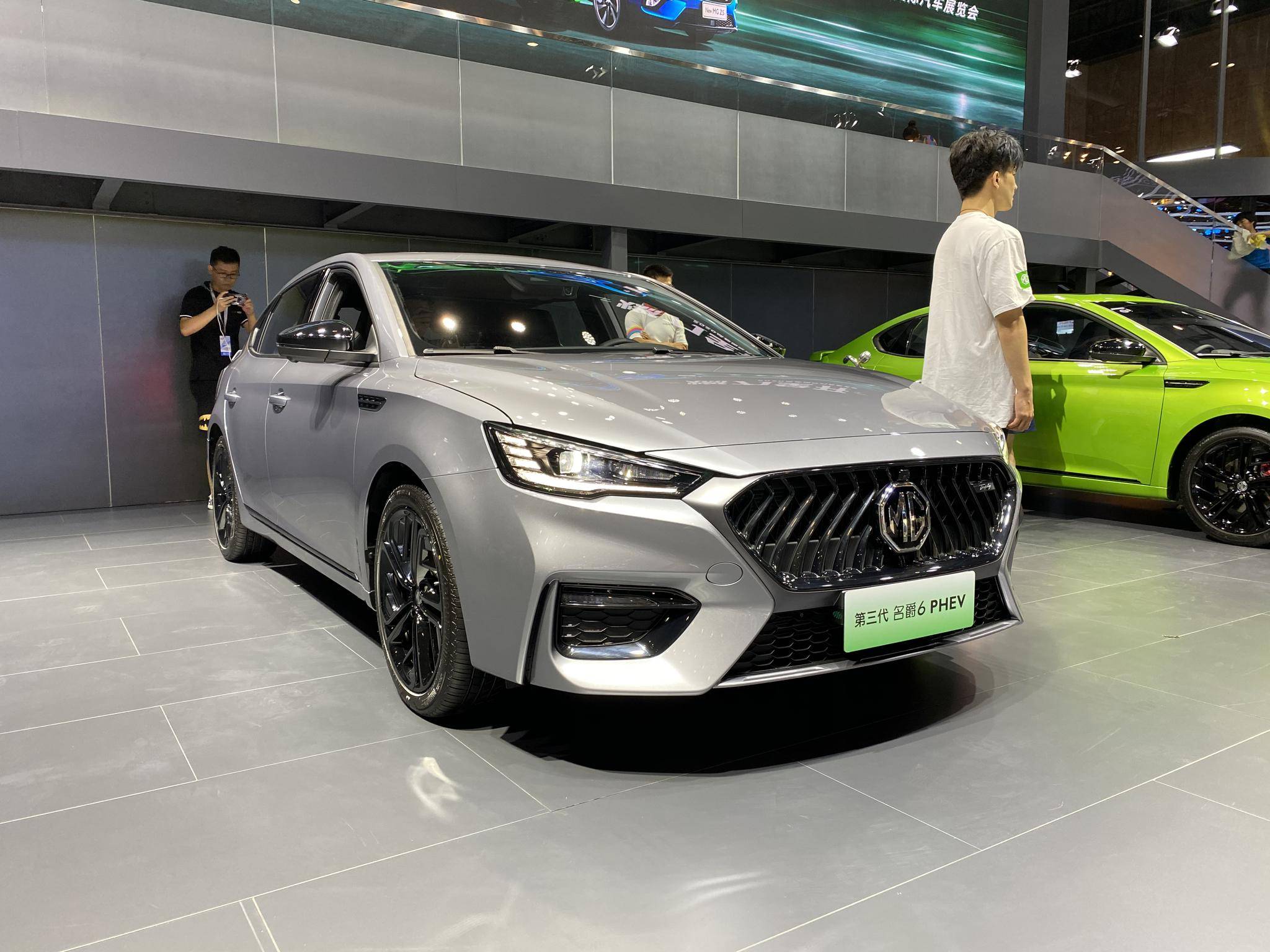2020成都车展丨诸多性能优势加持 名爵6 phev公开亮相