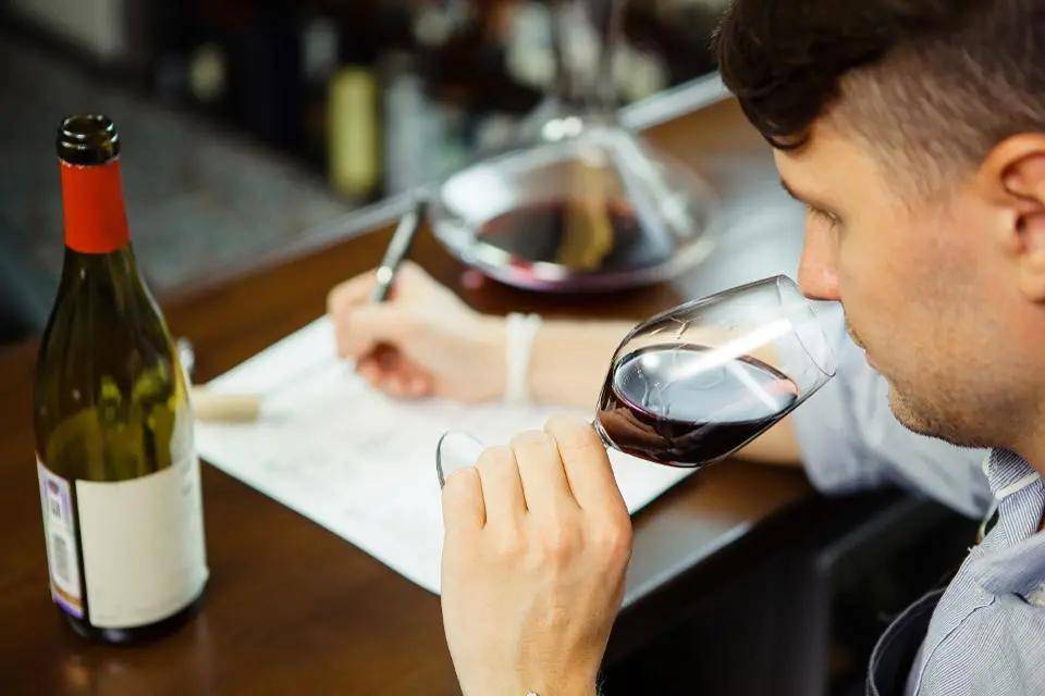 《葡萄酒分析报告》：DTC销售将是未来