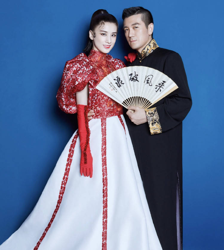 黄圣依杨子合体拍国风大片 夫妻俩甜蜜互动超恩爱