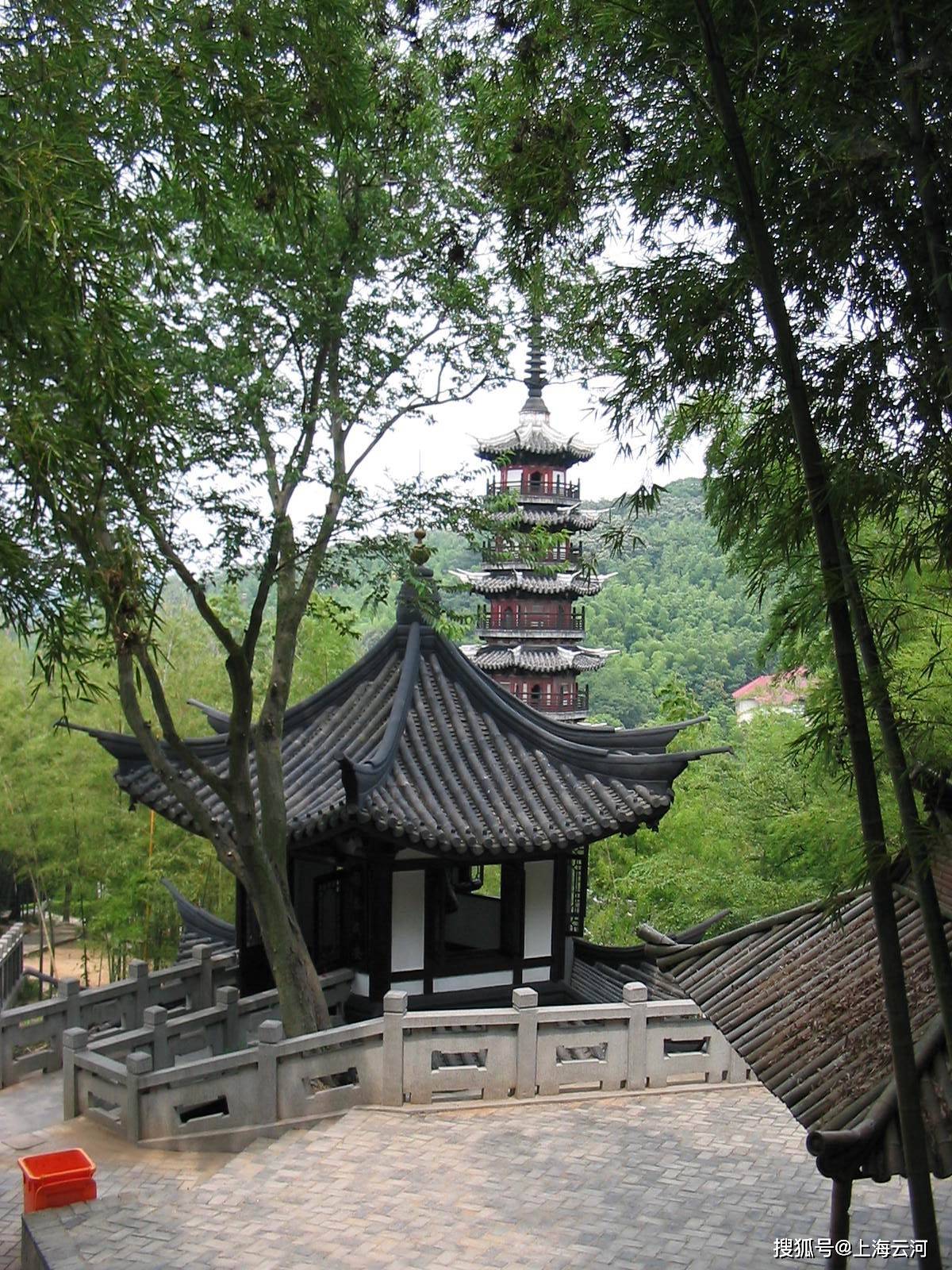 2005,上海松江佘山(11)